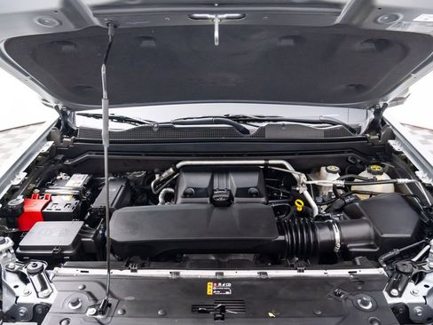 Used 2024 Chevrolet Colorado Z71 w/ Z71 Convenience Package 2 image 37