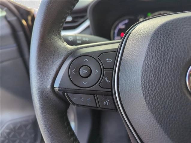 Used 2024 Toyota RAV4 XSE AWD/4WD image 18