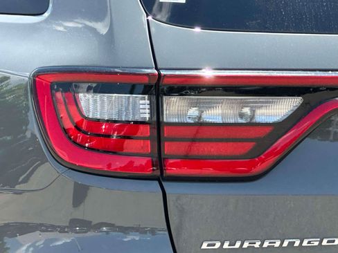 Used 2023 Dodge Durango GT AWD/4WD image 9