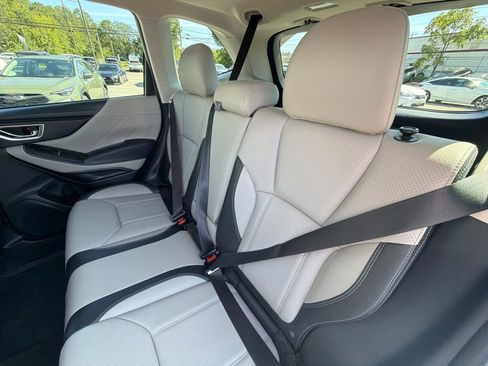 Used 2022 Subaru Forester Limited AWD/4WD image 12