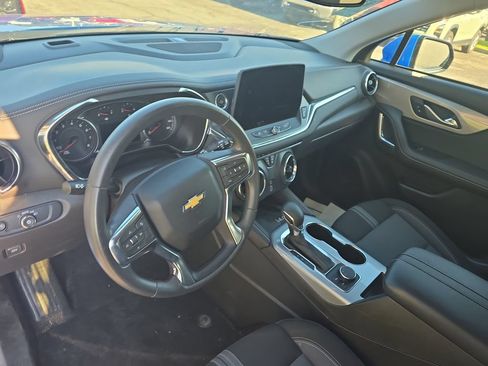 Used 2024 Chevrolet Blazer LT w/ Convenience Package FWD image 11