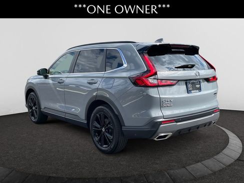 Used 2024 Honda CR-V Sport Touring image 3