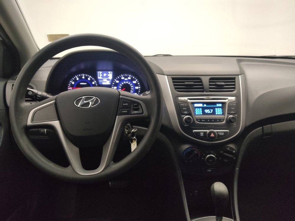 Used 2017 Hyundai Accent SE FWD image 22
