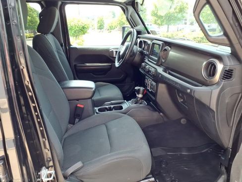 Used 2021 Jeep Wrangler Unlimited Sport AWD/4WD image 10