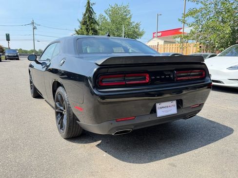 Used 2017 Dodge Challenger SXT Plus RWD image 7