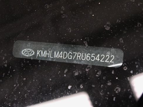Used 2024 Hyundai Elantra SEL FWD image 35
