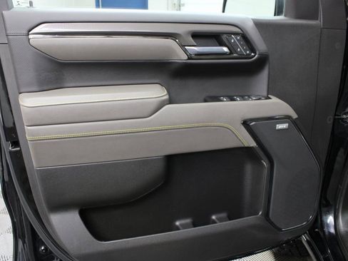 Used 2023 Chevrolet Silverado 1500 ZR2 w/ Technology Package image 77