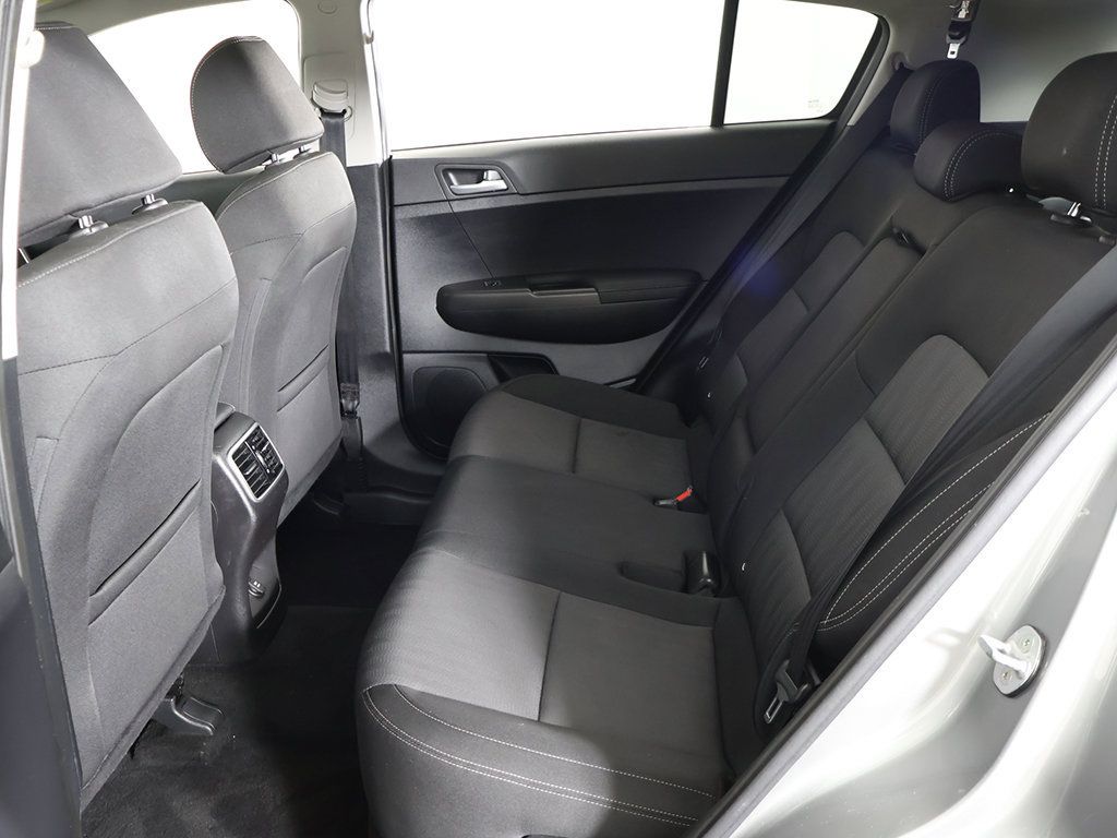 Used 2020 Kia Sportage LX AWD/4WD image 29
