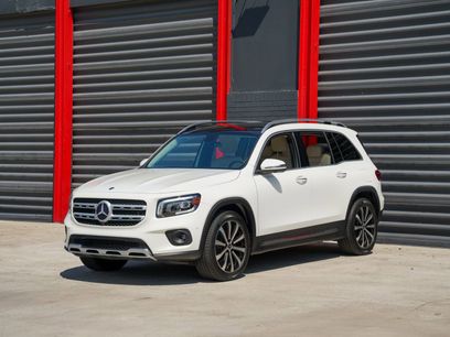 Used 2021 Mercedes-Benz GLB 250 w/ Premium Package