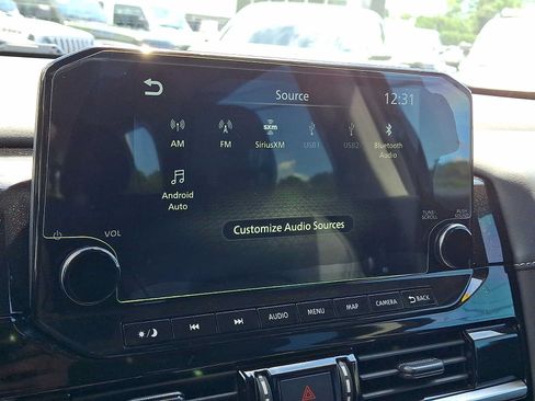 Used 2024 Nissan Pathfinder SL AWD/4WD image 28