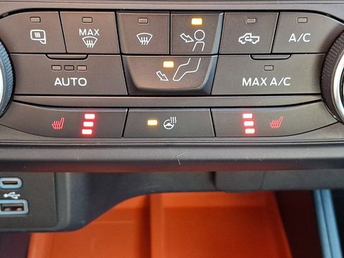 Used 2022 Ford Maverick XLT w/ Equipment Group 300A Standard AWD/4WD image 22