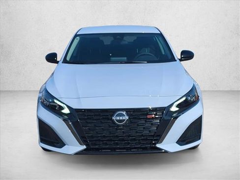 New 2025 Nissan Altima 2.5 SR image 2