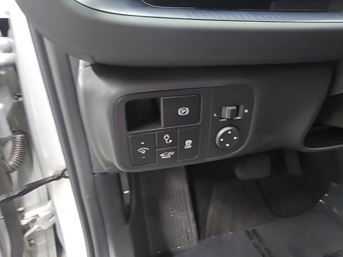 Used 2024 Hyundai Ioniq 6 SE RWD image 11