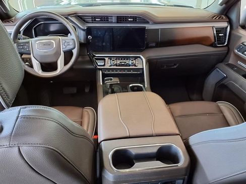 Used 2025 GMC Sierra 1500 Denali w/ Denali Reserve Package AWD/4WD image 21