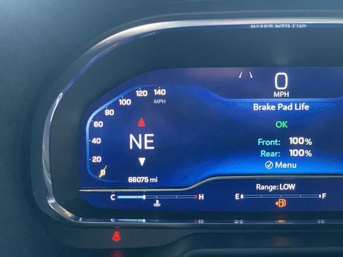 Certified 2024 Chevrolet Suburban Premier image 9