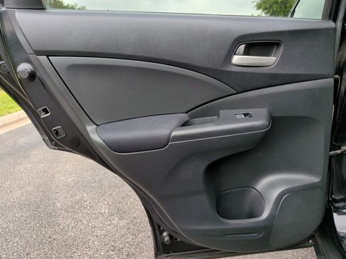 Used 2016 Honda CR-V SE image 39