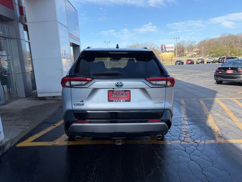 Used 2020 Toyota RAV4 XSE image 6