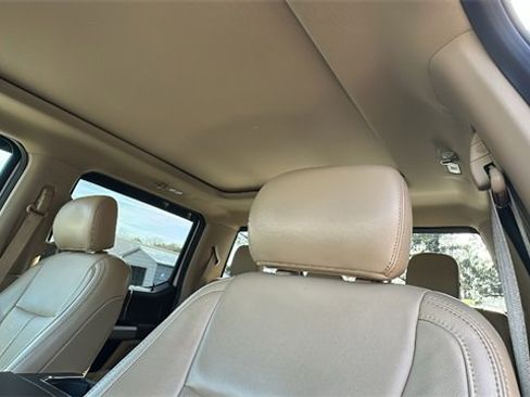 Certified 2019 Ford F150 Lariat image 31