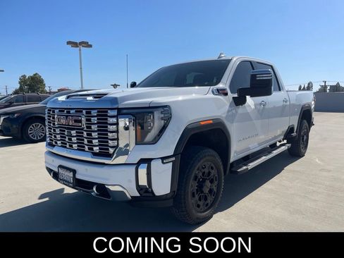 Used 2024 GMC Sierra 3500 Denali AWD/4WD image 5