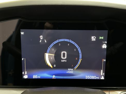 Used 2025 Chevrolet Trax LT w/ Driver Confidence Package FWD image 21