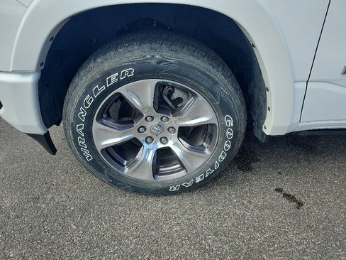 Used 2022 RAM 1500 Laramie w/ Sport Appearance Package AWD/4WD image 39