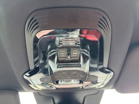 Used 2024 Alfa Romeo Stelvio Veloce image 16