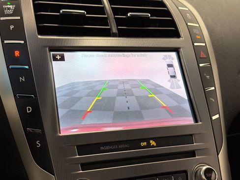 Used 2019 Lincoln MKZ Reserve image 24