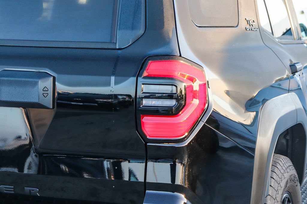 Used 2025 Toyota 4Runner TRD Off-Road Premium w/ Tow Technology Package AWD/4WD image 10