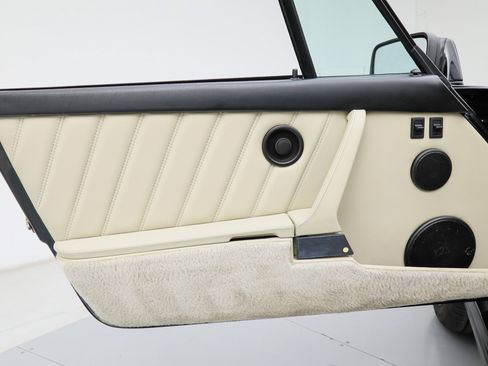 Used 1989 Porsche 911 Turbo RWD image 43