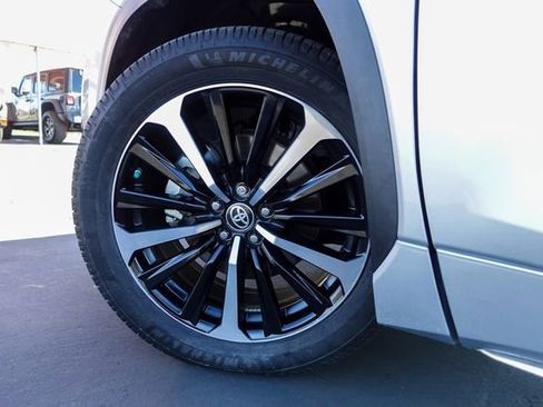 Certified 2021 Toyota Highlander XSE image 13