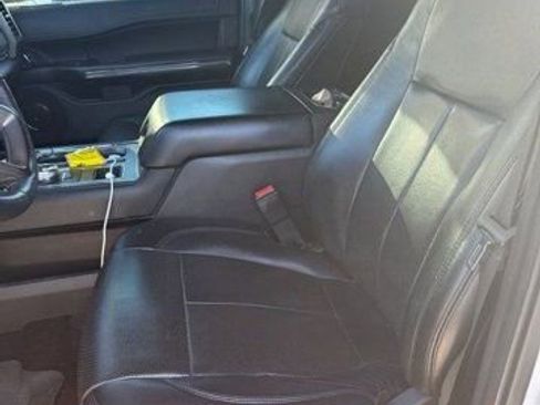 Used 2018 Ford Expedition Max XLT w/ Equipment Group 202A image 8