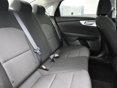 Used 2023 Kia Forte LXS w/ LXS Technology Package FWD image 25