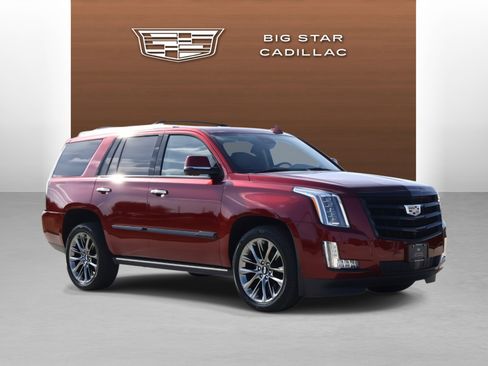 Used 2020 Cadillac Escalade Premium Luxury w/ Escalade Sport Edition image 7