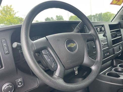 Used 2025 Chevrolet Express 2500 w/ Driver Convenience Package RWD image 18