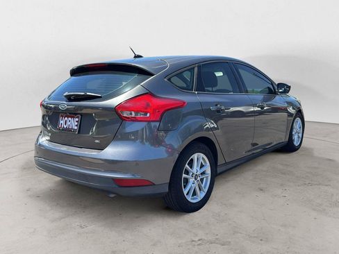 Used 2015 Ford Focus SE FWD image 5