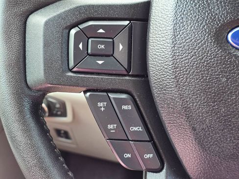 Used 2018 Ford F150 XLT w/ Equipment Group 302A Luxury AWD/4WD image 19