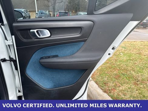 Certified 2023 Volvo XC40 Recharge Ultimate image 15