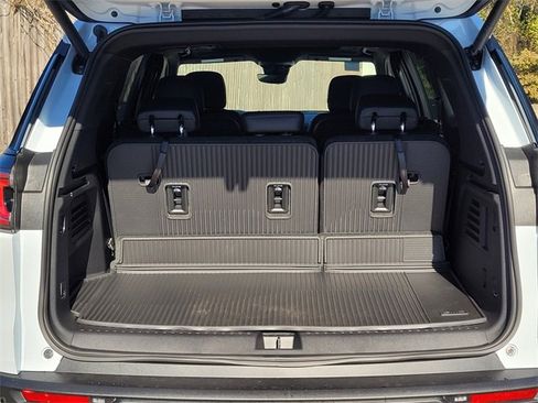 New 2026 GMC Acadia Elevation image 9