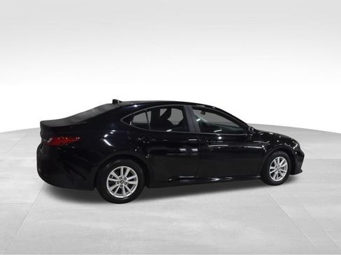 Used 2025 Toyota Camry LE FWD image 10