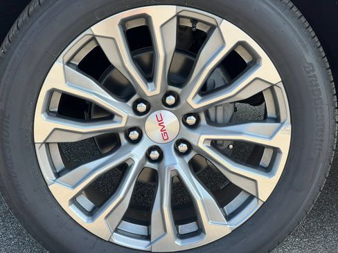 Certified 2021 GMC Yukon XL Denali AWD/4WD image 10
