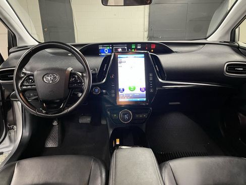 Used 2022 Toyota Prius Prime XLE FWD image 11
