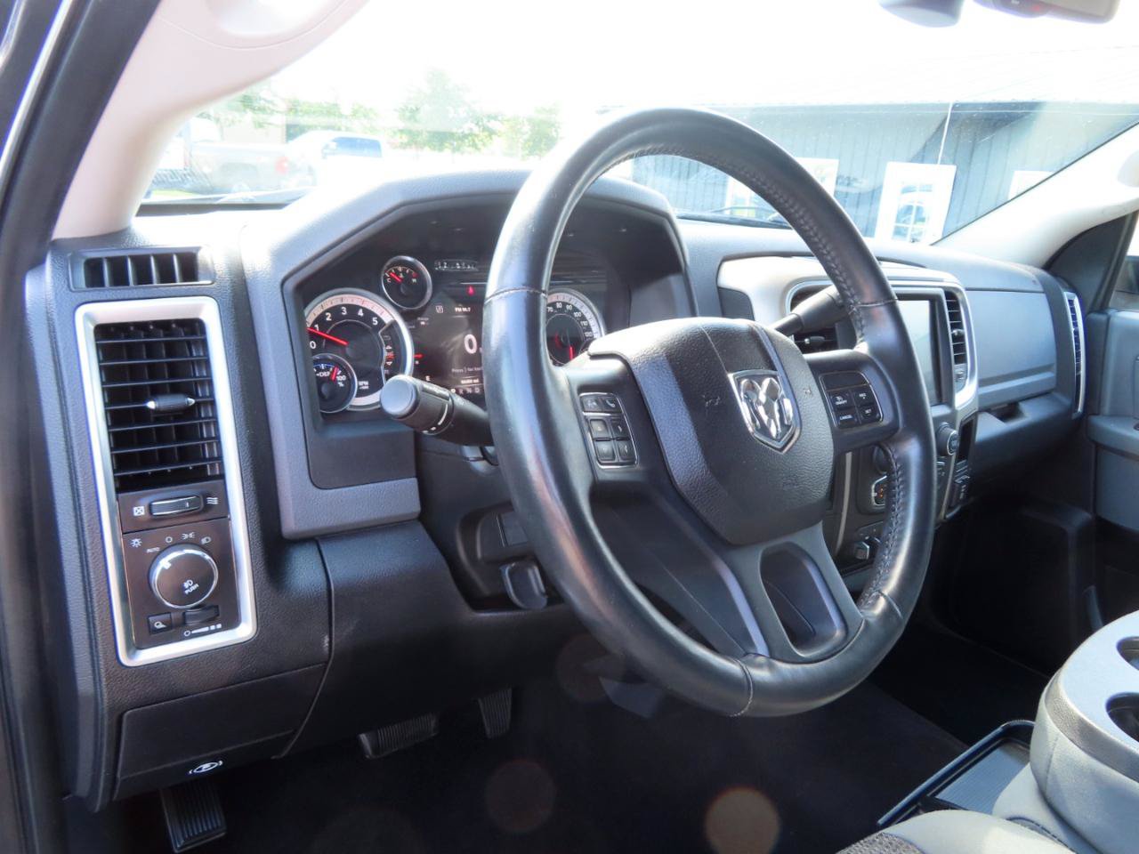 Used 2014 RAM 2500 Big Horn RWD image 31