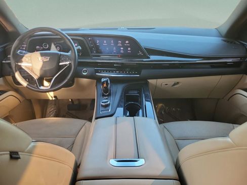 Used 2021 Cadillac Escalade Premium Luxury w/ Performance Package image 8