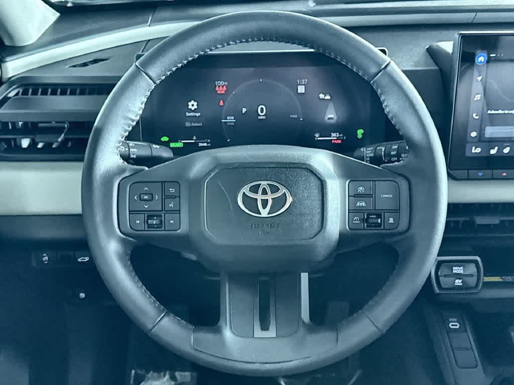 Used 2026 Toyota RAV4 XLE Premium w/ Panoramic Sun Roof Package FWD image 15