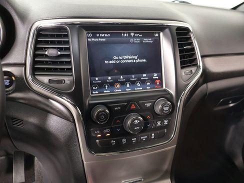 Used 2018 Jeep Grand Cherokee Altitude image 5