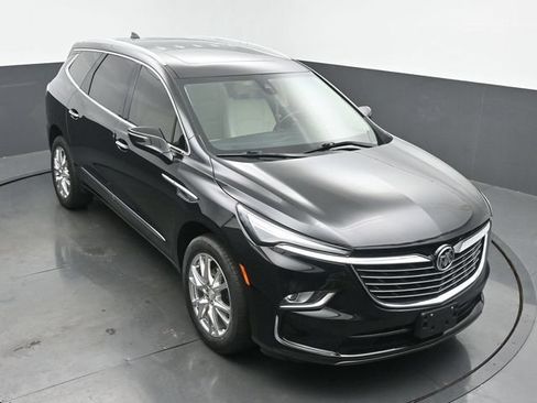 Used 2022 Buick Enclave Essence w/ Experience Buick Package FWD image 44