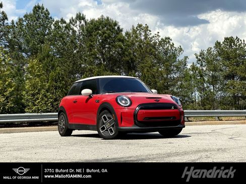 Used 2022 MINI Cooper SE image 1