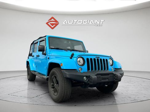 Used 2017 Jeep Wrangler Unlimited Sahara AWD/4WD image 11