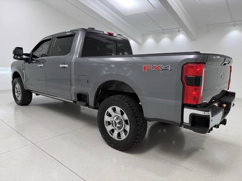 Used 2023 Ford F250 Lariat w/ Lariat Ultimate Package image 5