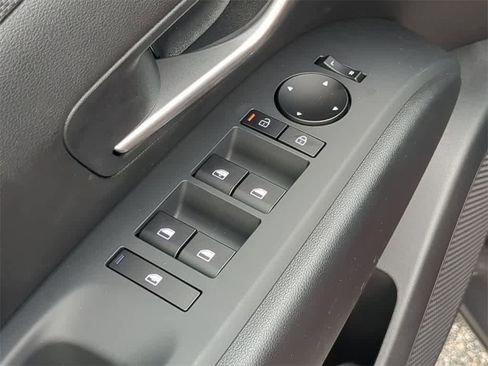 New 2026 Hyundai Tucson SE image 18